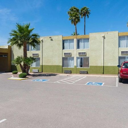 Hotel Bluestone Inn Eloy -كازا غراندي المظهر الخارجي الصورة